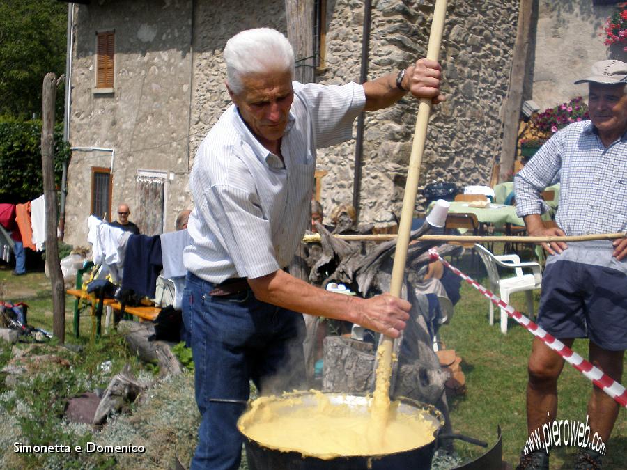 22 IL NONNO E LA SUA POLENTA.JPG